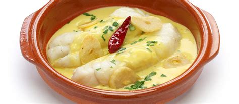 Bacalao al Pil-Pil – Dive into Creamy Garlic Bliss and Savory Delight in Cartagena