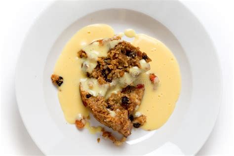 Oxford Pudding? A Delightful Fusion of Spiced Custard and Sweet Breadcrumbs!