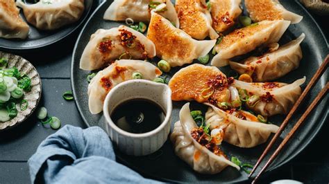  Spicy Sauerkraut and Pork Dumplings: How Can a Dish So Tangy Embrace Such Savory Depth?